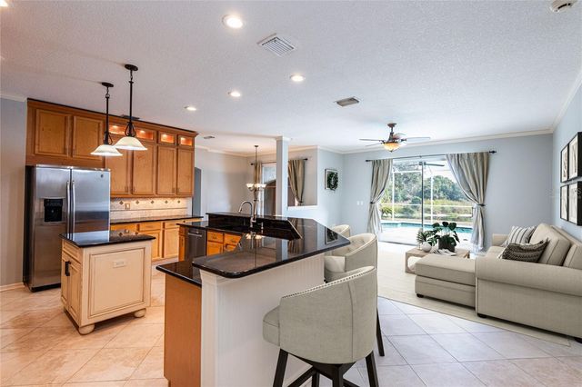 9404 AYLESHIRE PLACE, Riverview, FL 33569