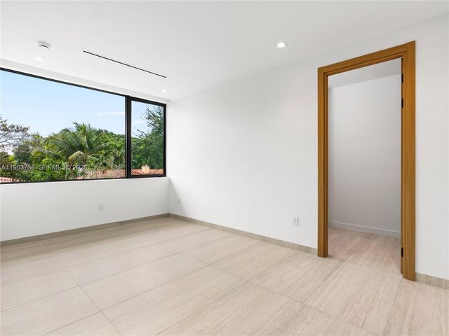 4401 SW 14th Street, Miami, FL 33134