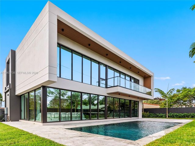 4401 SW 14th Street, Miami, FL 33134
