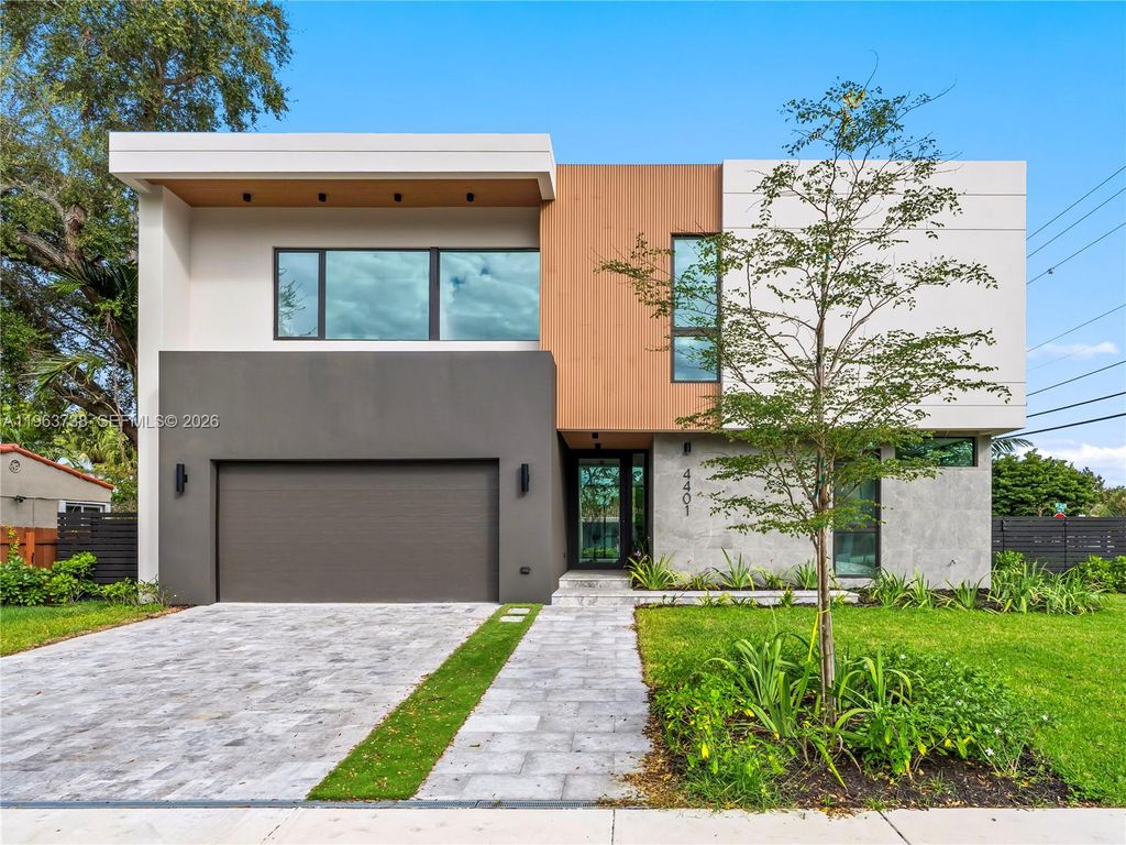 4401 SW 14th Street, Miami, FL 33134