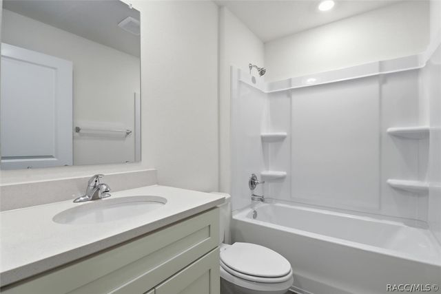 1244 W Newbury Street, Dunnellon, FL 34433