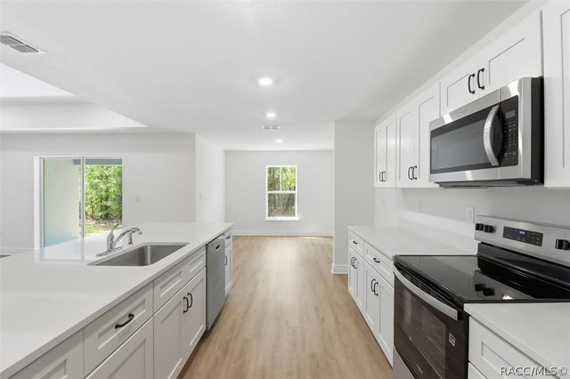 1244 W Newbury Street, Dunnellon, FL 34433