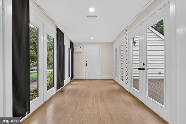 5402 ASHCOMB CT, Centreville, VA 20120