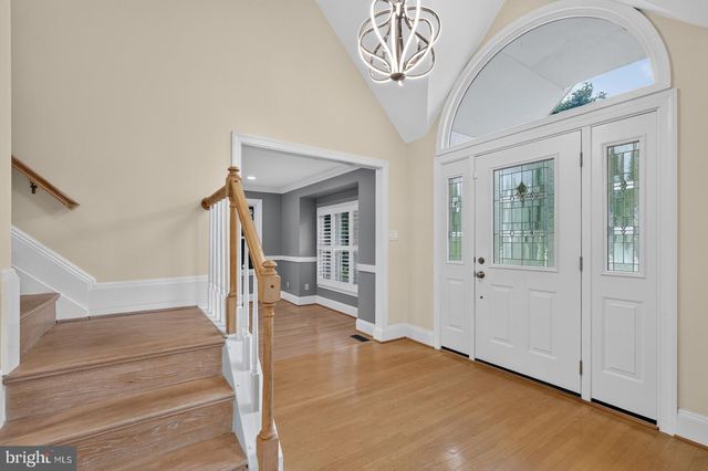 5402 ASHCOMB CT, Centreville, VA 20120