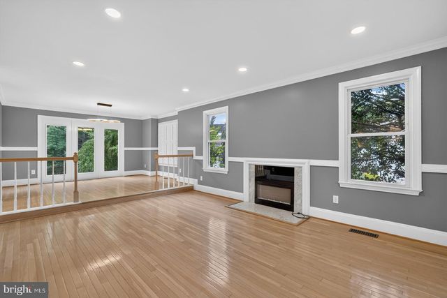 5402 ASHCOMB CT, Centreville, VA 20120