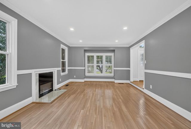 5402 ASHCOMB CT, Centreville, VA 20120