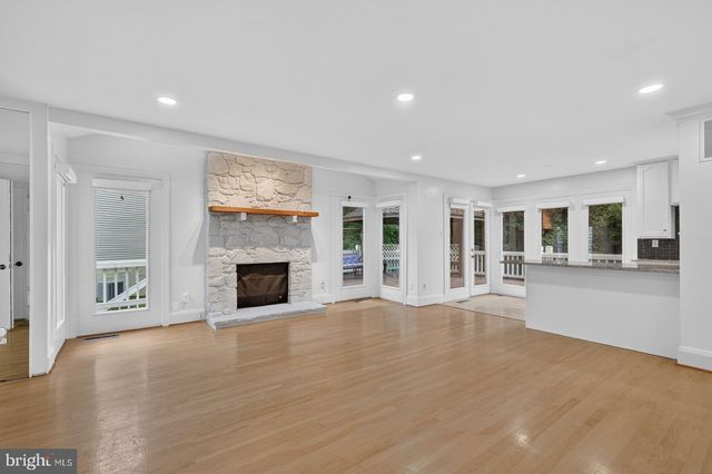 5402 ASHCOMB CT, Centreville, VA 20120