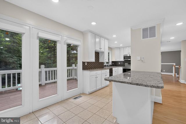 5402 ASHCOMB CT, Centreville, VA 20120