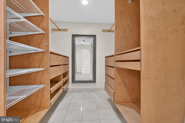 5402 ASHCOMB CT, Centreville, VA 20120