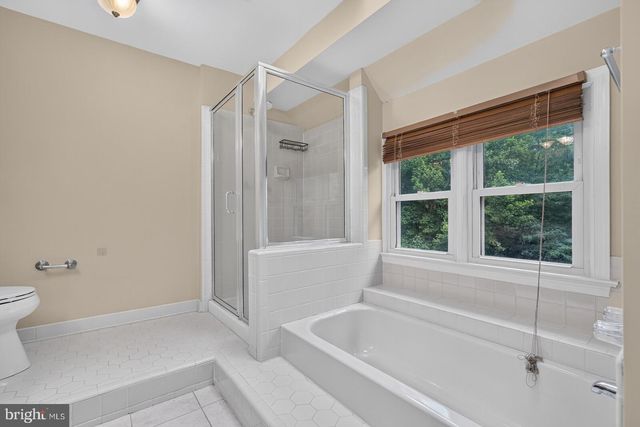 5402 ASHCOMB CT, Centreville, VA 20120