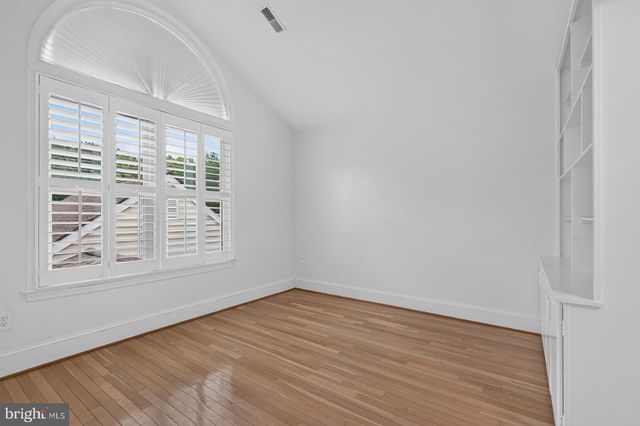 5402 ASHCOMB CT, Centreville, VA 20120