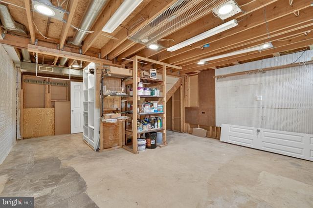 5402 ASHCOMB CT, Centreville, VA 20120