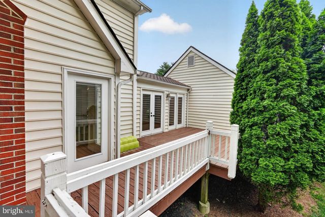 5402 ASHCOMB CT, Centreville, VA 20120
