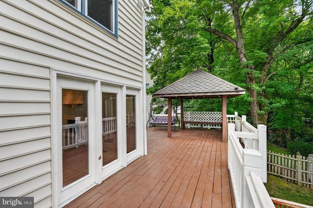 5402 ASHCOMB CT, Centreville, VA 20120