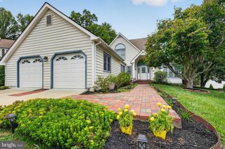 5402 ASHCOMB CT, Centreville, VA 20120