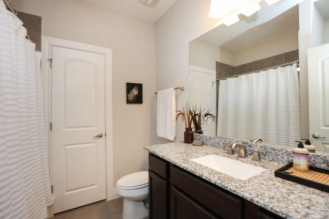 2220 Stuart Street, Houston, TX 77004