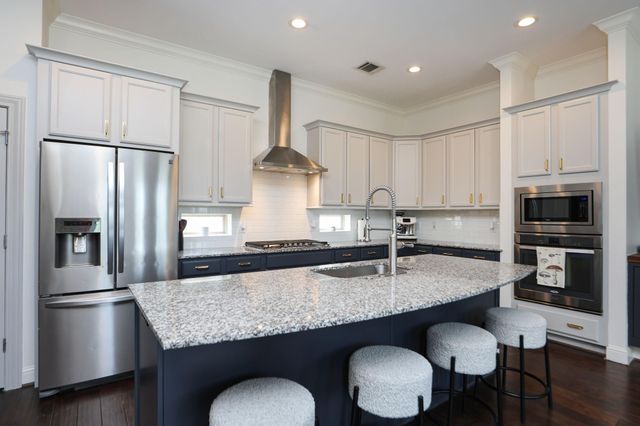 2220 Stuart Street, Houston, TX 77004