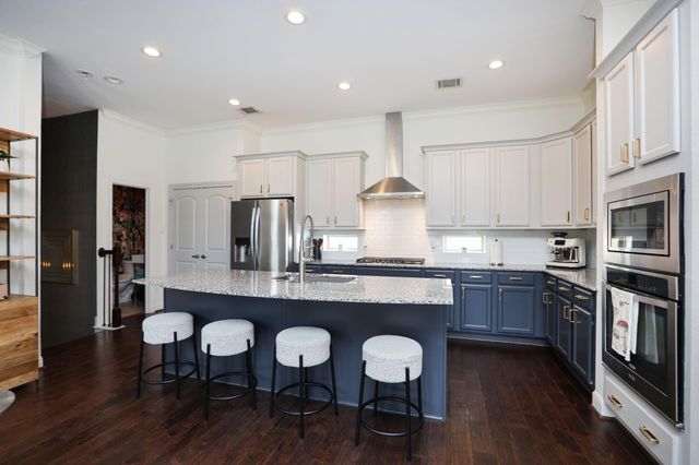 2220 Stuart Street, Houston, TX 77004