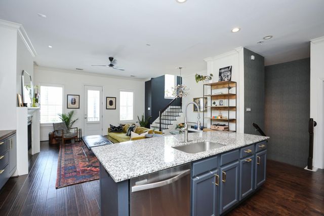 2220 Stuart Street, Houston, TX 77004