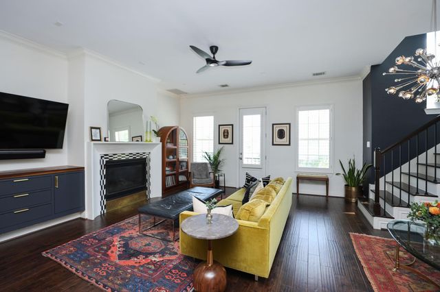2220 Stuart Street, Houston, TX 77004