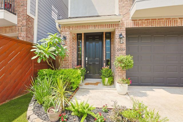 2220 Stuart Street, Houston, TX 77004