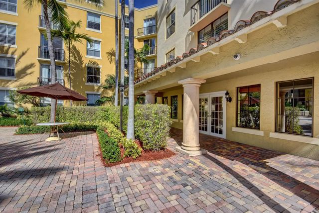 630 S Sapodilla Avenue 203, West Palm Beach, FL 33401