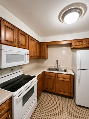 2320 N Nordica Avenue 104D, Chicago, IL 60707