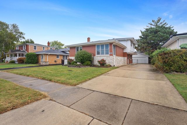 10509 Kedvale Avenue, Oak Lawn, IL 60453
