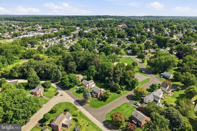 420 KINGSTON RD, Oreland, PA 19075