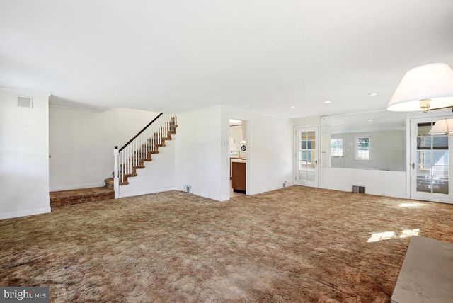 420 KINGSTON RD, Oreland, PA 19075