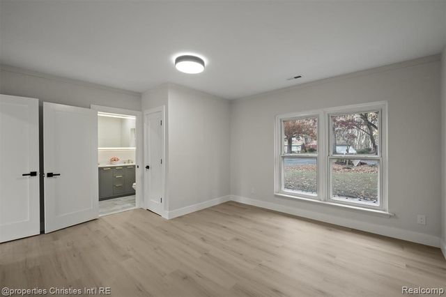 20191 Woodburn Drive, Southfield, MI 48075