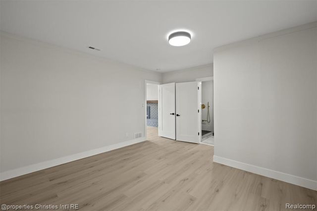 20191 Woodburn Drive, Southfield, MI 48075