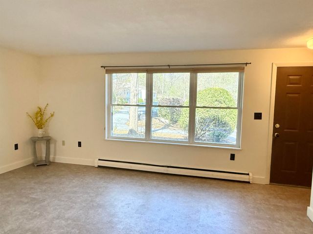 10 Morningside Commons, Brattleboro, VT 05301