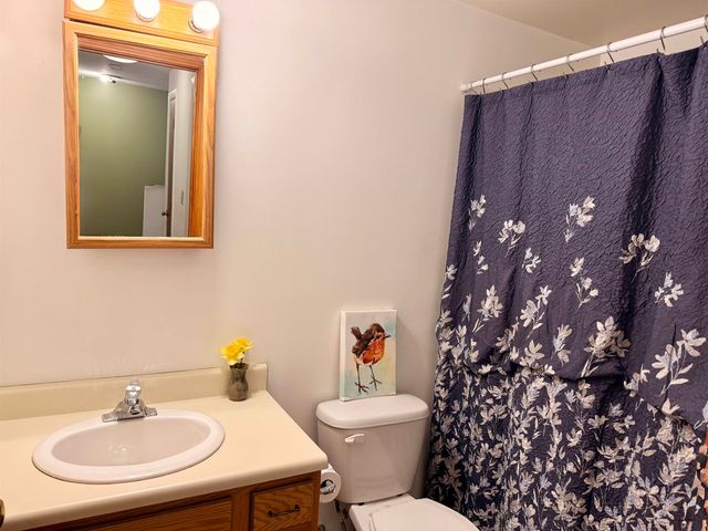 10 Morningside Commons, Brattleboro, VT 05301