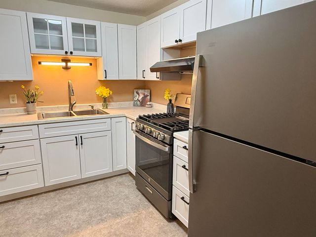 10 Morningside Commons, Brattleboro, VT 05301