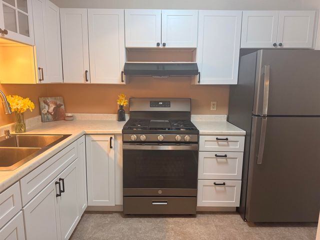 10 Morningside Commons, Brattleboro, VT 05301