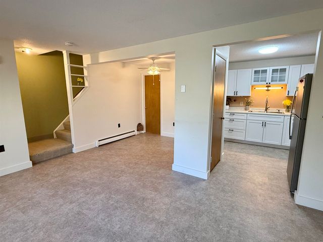 10 Morningside Commons, Brattleboro, VT 05301