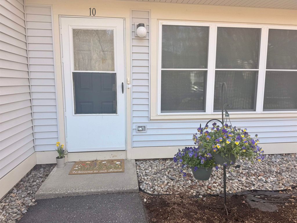 10 Morningside Commons, Brattleboro, VT 05301