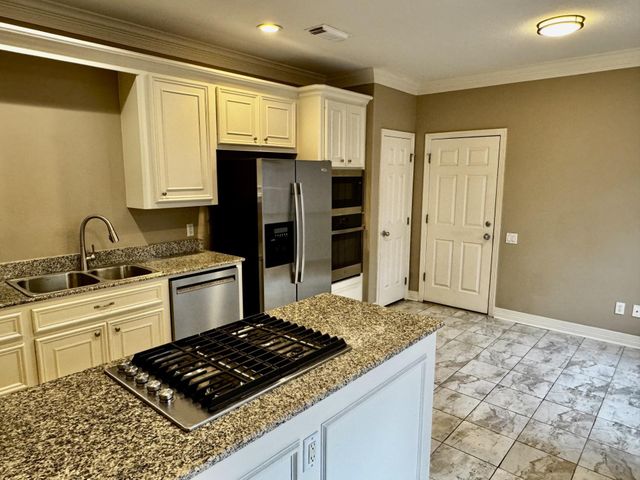 4916 Travis Street, Houston, TX 77002