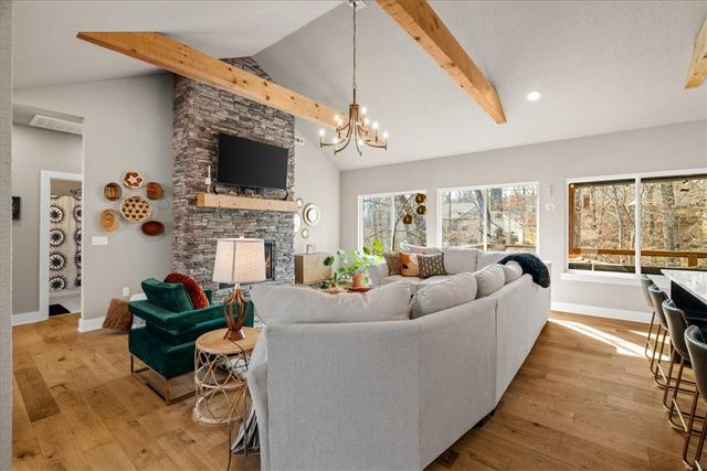 12 Reighton Drive, Bella Vista, AR 72714