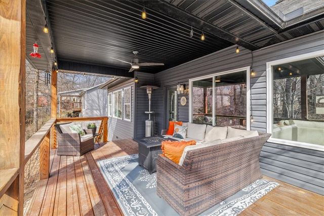 12 Reighton Drive, Bella Vista, AR 72714