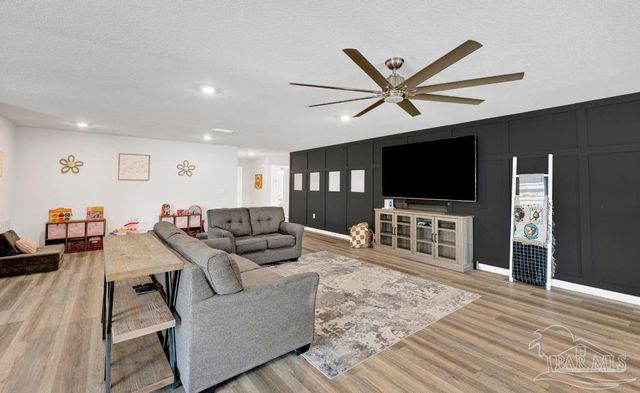 9747 Millee Loop, Pensacola, FL 32526