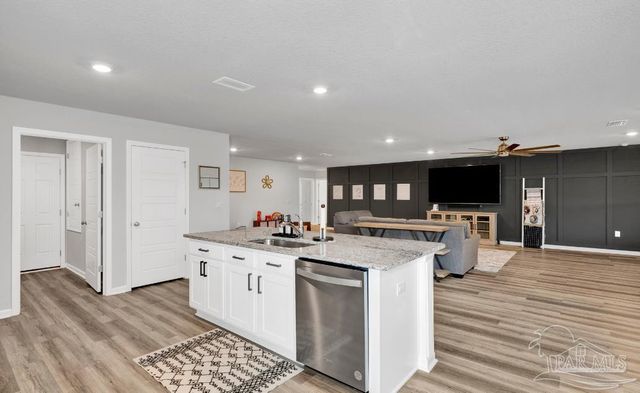 9747 Millee Loop, Pensacola, FL 32526