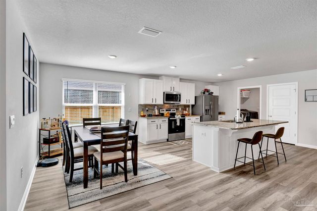 9747 Millee Loop, Pensacola, FL 32526