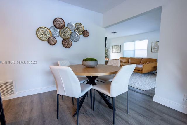 2154 Dorson Way, Delray Beach, FL 33445