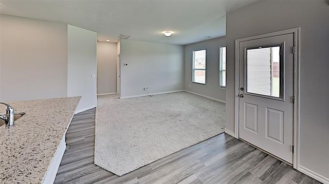2516 Caden Court, Yukon, OK 73099
