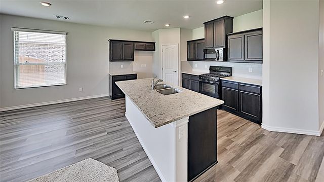 2516 Caden Court, Yukon, OK 73099
