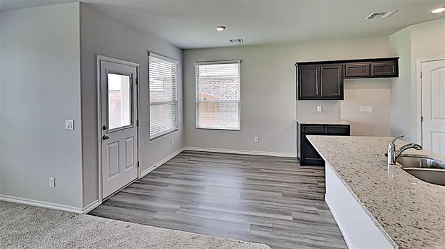 2516 Caden Court, Yukon, OK 73099