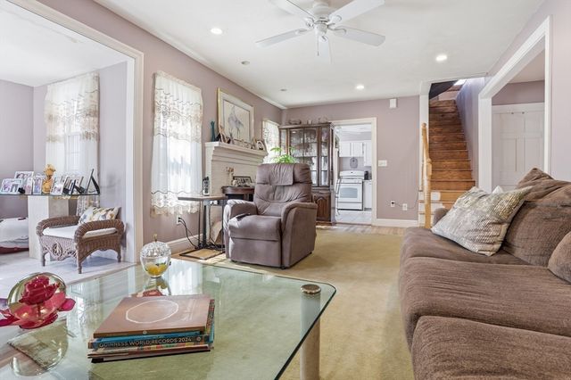 20 Jennings Rd, Waltham, MA 02451