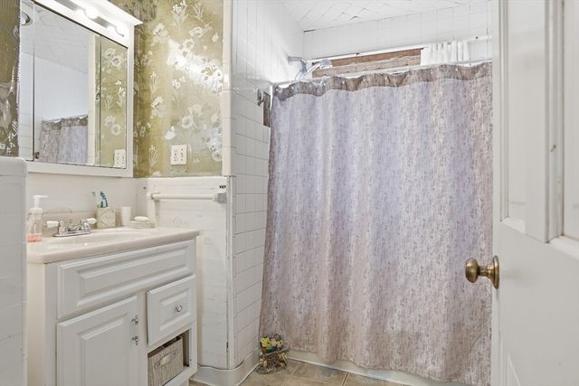 20 Jennings Rd, Waltham, MA 02451